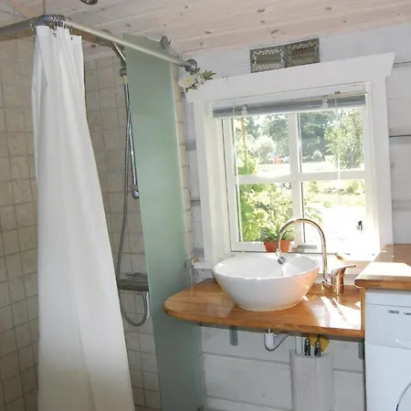 Lovely In Vaeggerlose With Kitchen Casa de Férias *